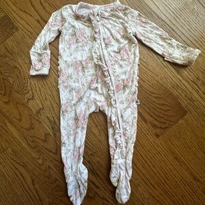 Bums & Roses Timeless Trellis Floral Zip Footie